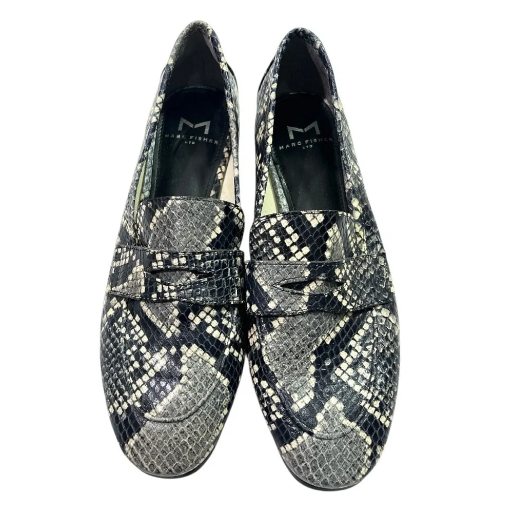 Marc Fisher ML Change 2 Leather Snake Print Loafer size 6 in Black/Grey